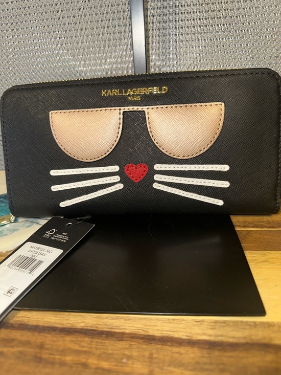 Karl Lagerfeld Handbags - Karl Lagerfeld Black Wallet with Pink Sunglasses and Red Heart